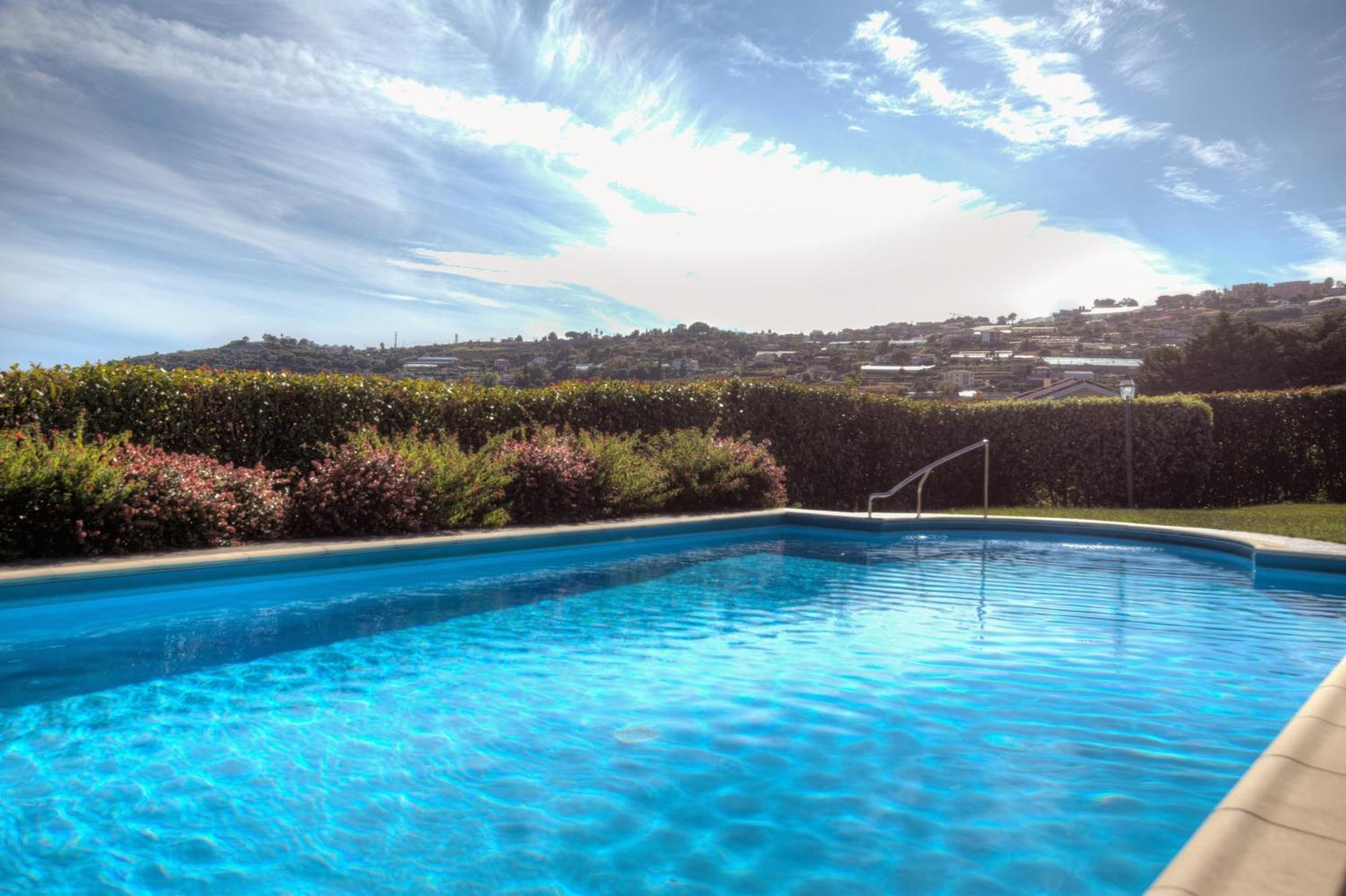 Villa Lucia Riviera Dei Fiori Pool - Happy Rentals Санремо Екстер'єр фото