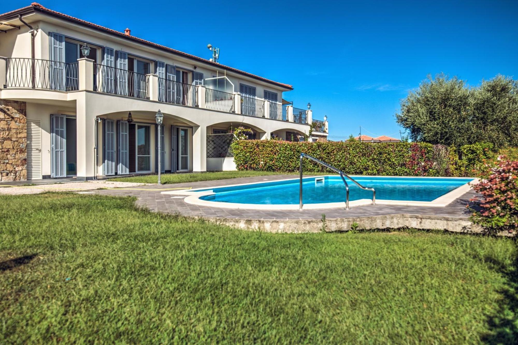 Villa Lucia Riviera Dei Fiori Pool - Happy Rentals Санремо Екстер'єр фото