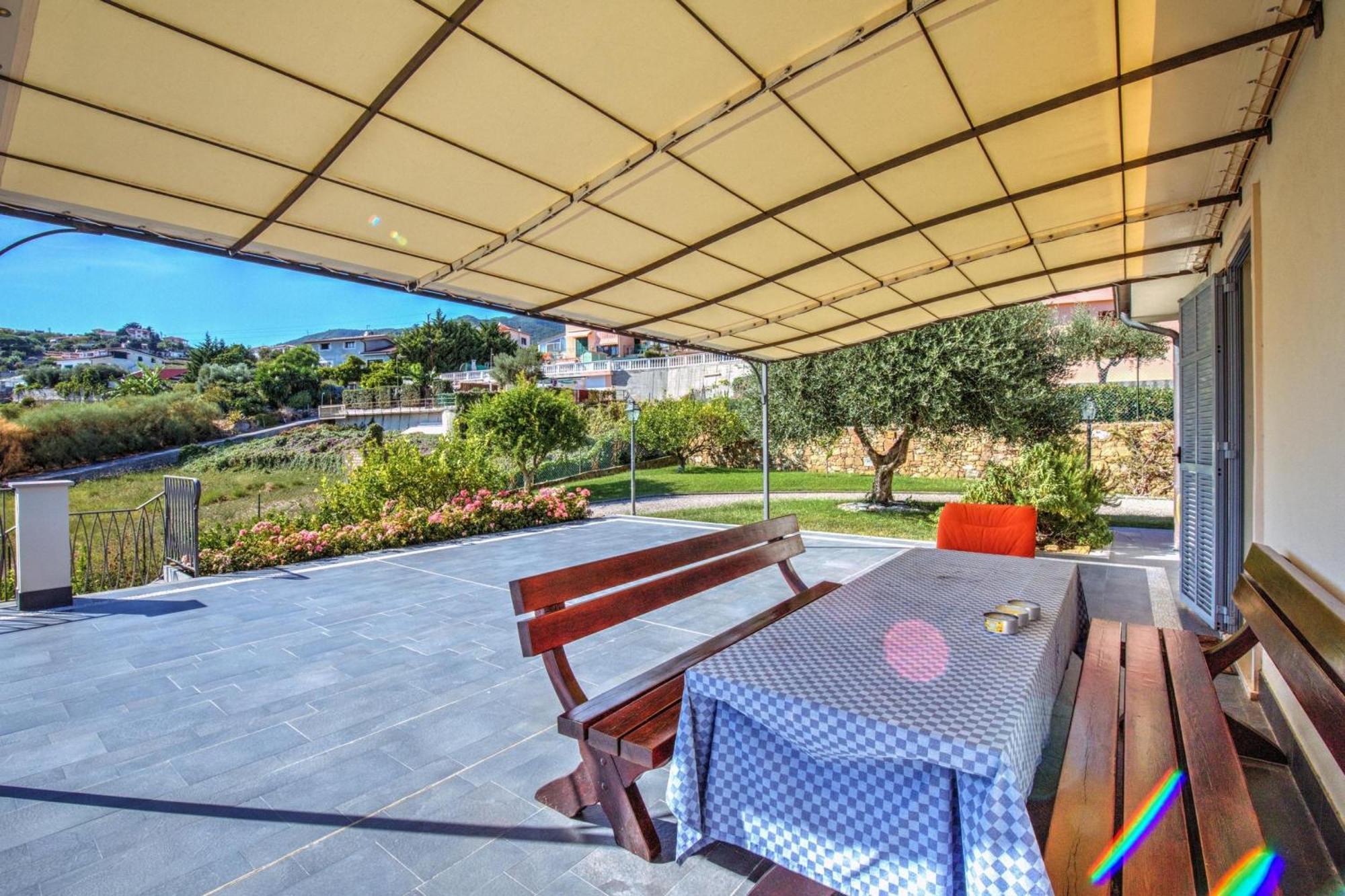 Villa Lucia Riviera Dei Fiori Pool - Happy Rentals Санремо Екстер'єр фото